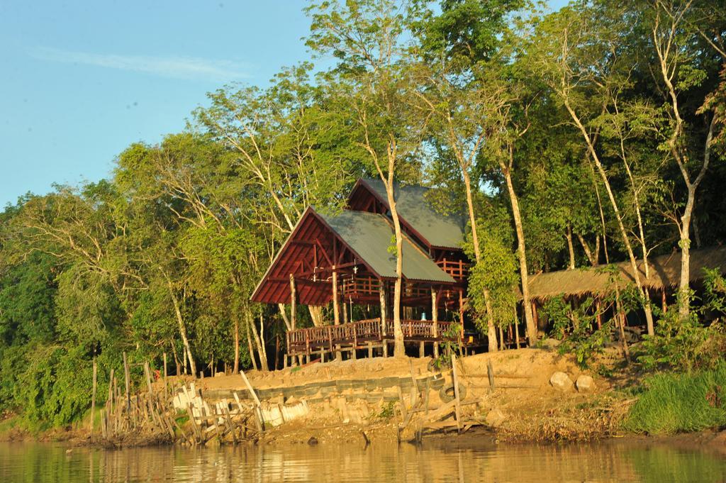 Borneo Natural Sukau Bilit Resort Екстериор снимка