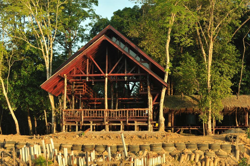 Borneo Natural Sukau Bilit Resort Екстериор снимка